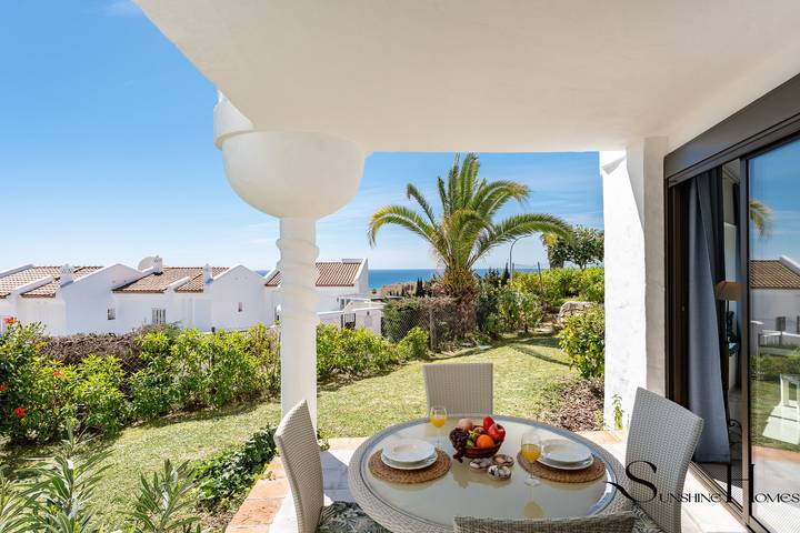 Casa para 6 personas, con jardín además de balcón y sauna en Benalmádena