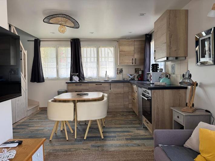 Location de vacances pour 2 personnes, avec terrasse à Bois-Jérôme-Saint-Ouen - 2