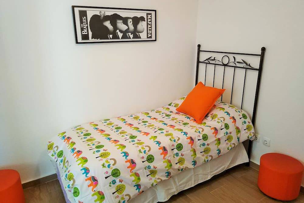 Ganze Wohnung, Tolle Wohnung in der Nähe von Puerto Marina, Pool und Tennisplatz in Benalmádena Costa, Benalmádena