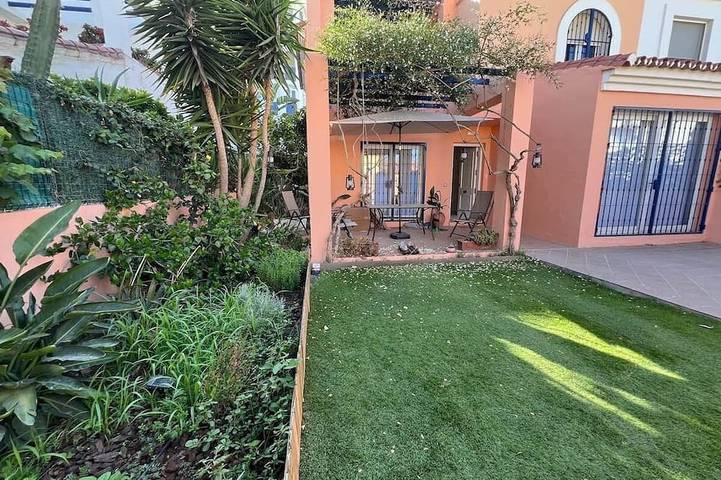 Ferienhaus für 10 Personen, mit Balkon