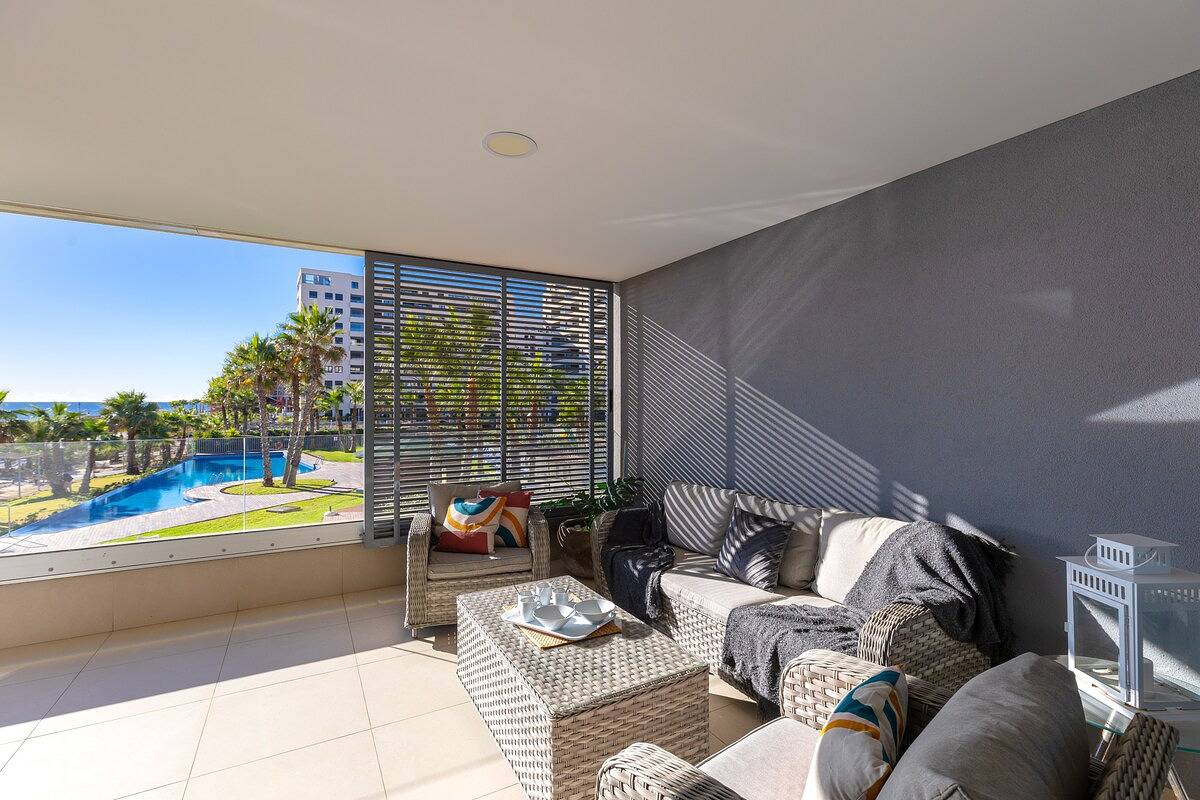Appartement entier, Appartement de vacances pour 5 personnes avec piscine in Punta Prima (Alicante), Torrevieja