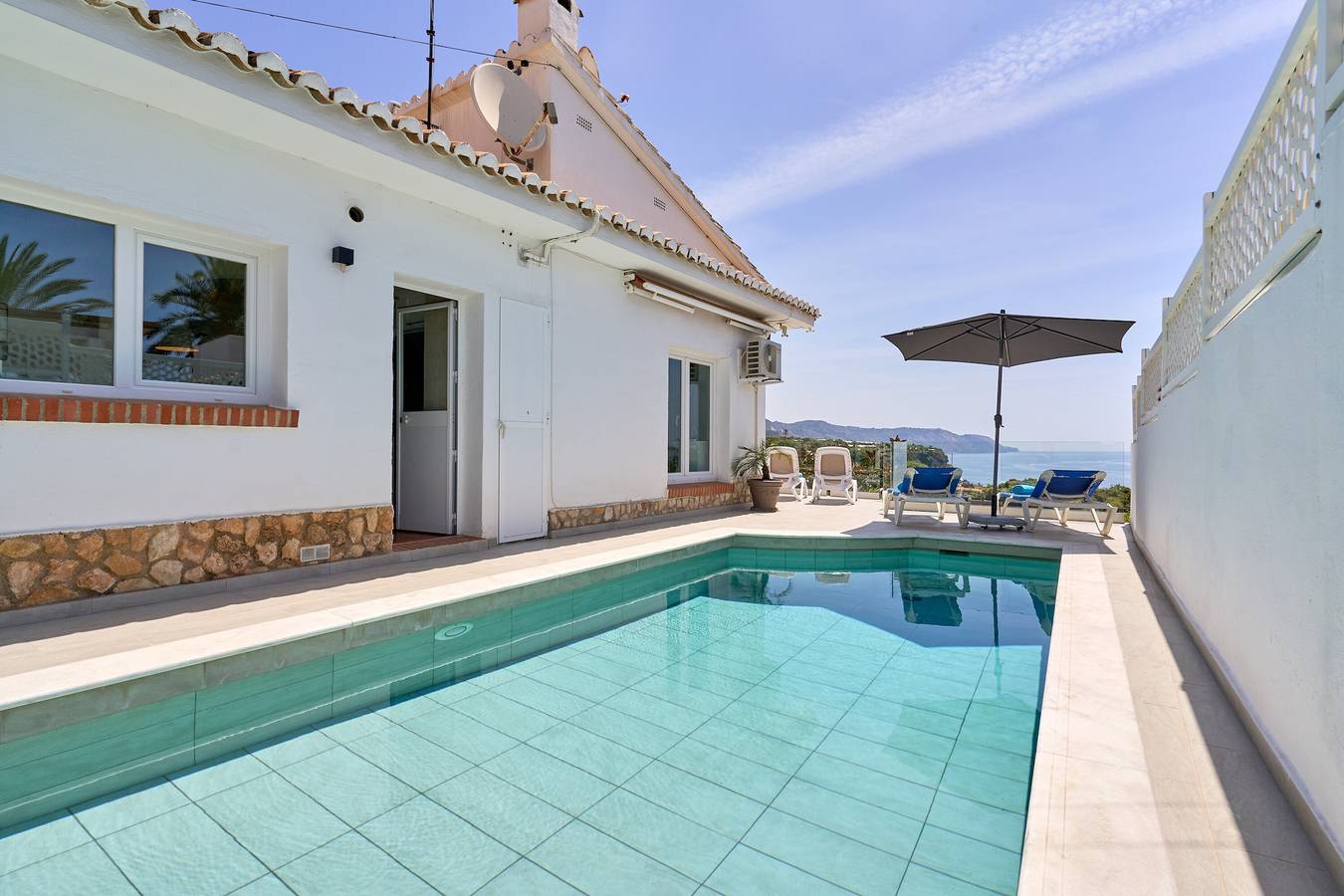 Casa vacanza a Nerja a partire da 294€ a notte