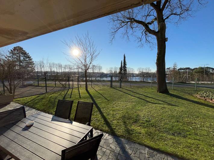 Ferienwohnung für 4 Personen, mit Garten und Seeblick in Nordrhein-Westfalen