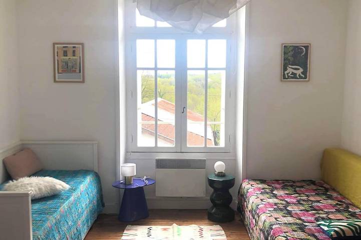 Location de vacances pour 6 personnes, avec jardin à Massignac - 2