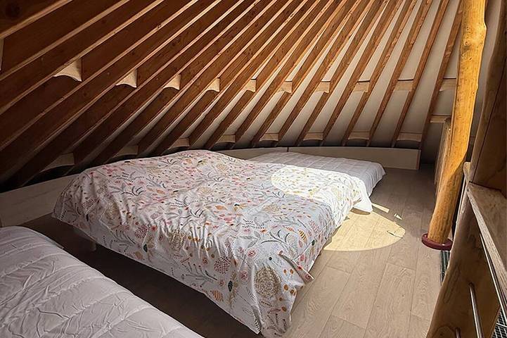 Nouveau, magnifique yourte contemporaine en pleine nature, entre terre et mer . in Arzano, Région de Quimper