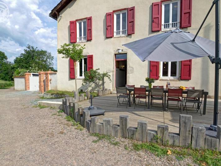Gîte pour 15 personnes, avec terrasse ainsi que jardin et piscine, animaux acceptés dans Montbrison - 4