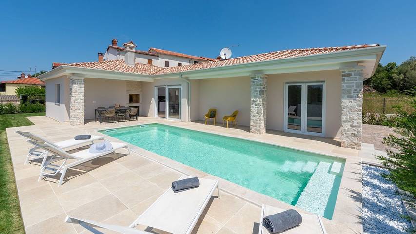 Villa für 5 Personen, mit Pool und Garten sowie Terrasse in Umag