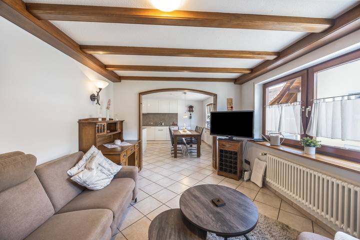 Ganze Wohnung, Sommer Apartments Schwarzwald: Bergblick, Balkon & WLAN – Familienfreundlich in Simonswald, Südschwarzwald