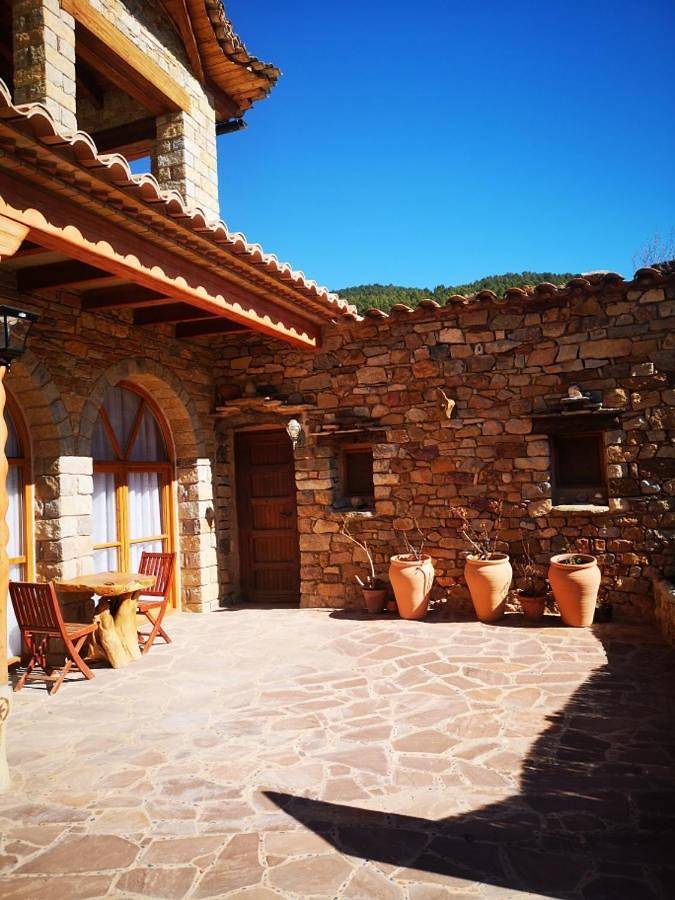 Casa rural para 2 personas, con vistas además de jardín y terraza en Alto Mijares - 2