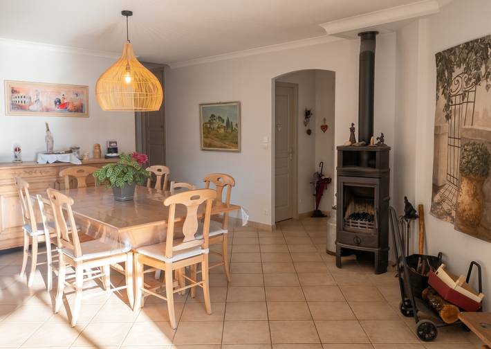 Encantadora Villa con Piscina en Collias, 115 m² in Collias, Region de Nimes