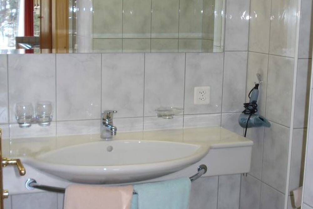 Geheel appartement, Chasa Valetta, (Samnaun-Laret). in Compatsch (Samnaun), Samnaun
