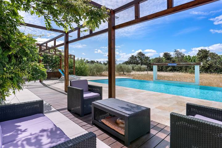 Chambre d’hôte pour 2 personnes, avec Jacuzzi et Jardin dans l' Aude
