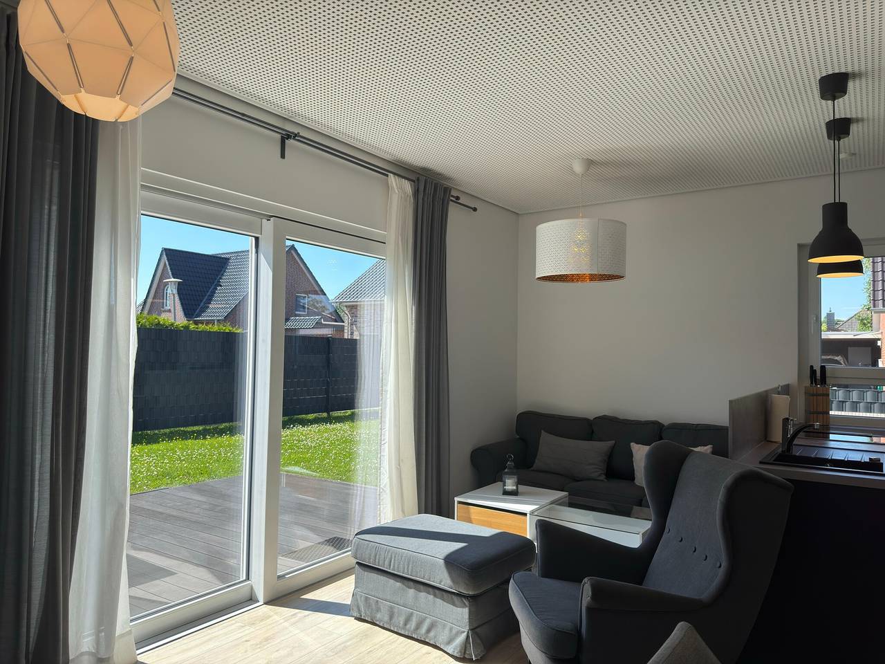 Ganze Wohnung, Moderne Ferienwohnung mit Sauna & Terrasse in Burhave, Butjadingen