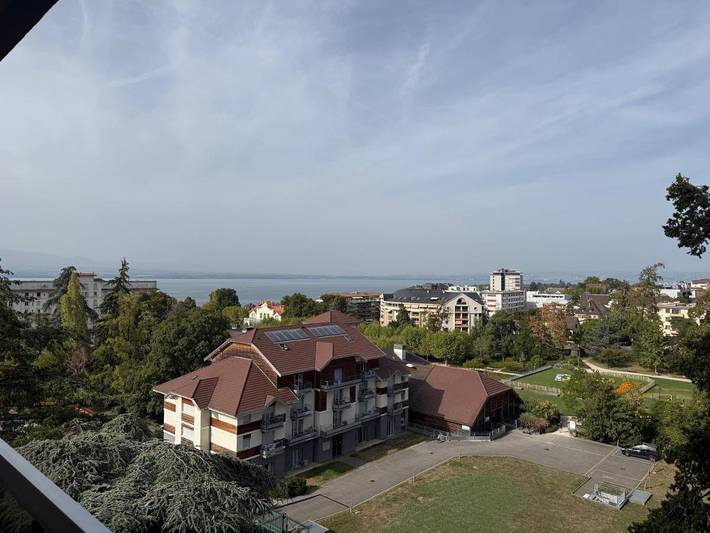 Gîte pour 4 personnes, avec Balcon ainsi que Vue sur le lac et Vue dans Thermes Thonon Les Bains