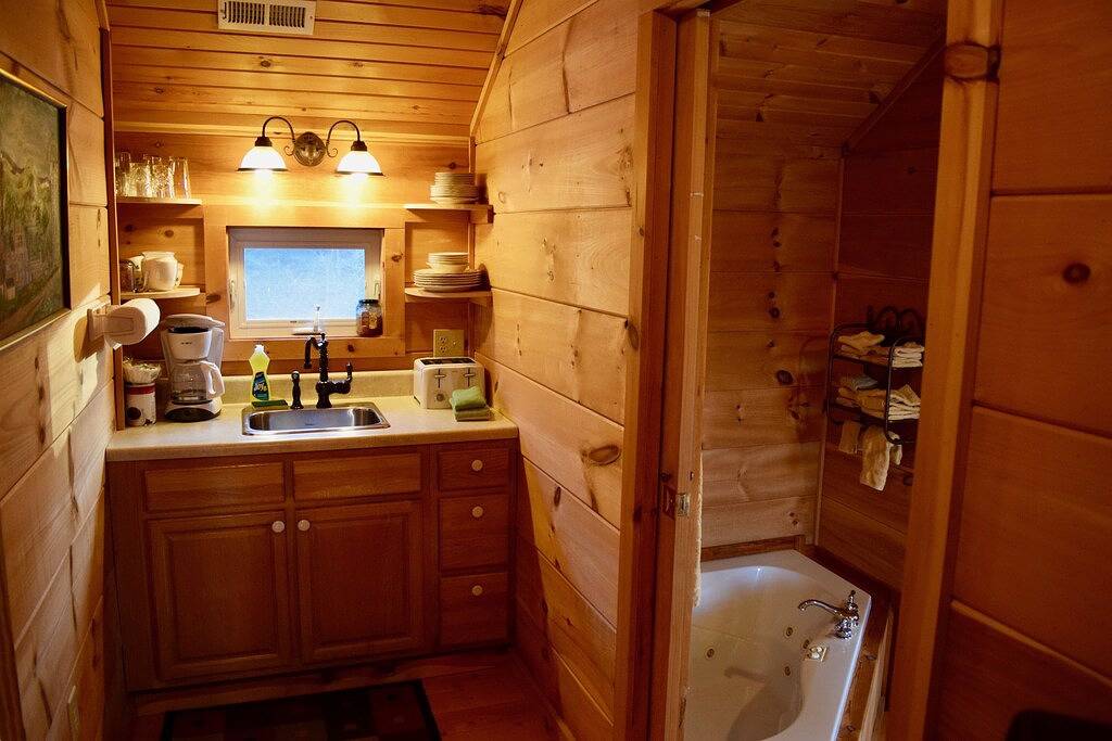 Die obere Schwelle Suite im Country Manor Inn in Tuckaleechee, Blount County