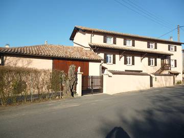 Gîte pour 6 personnes, avec terrasse et jardin, animaux acceptés à Romanèche-Thorins
