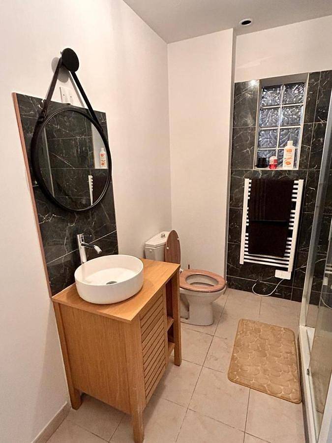 Gîte pour 2 personnes, avec terrasse à Les Mureaux - 4