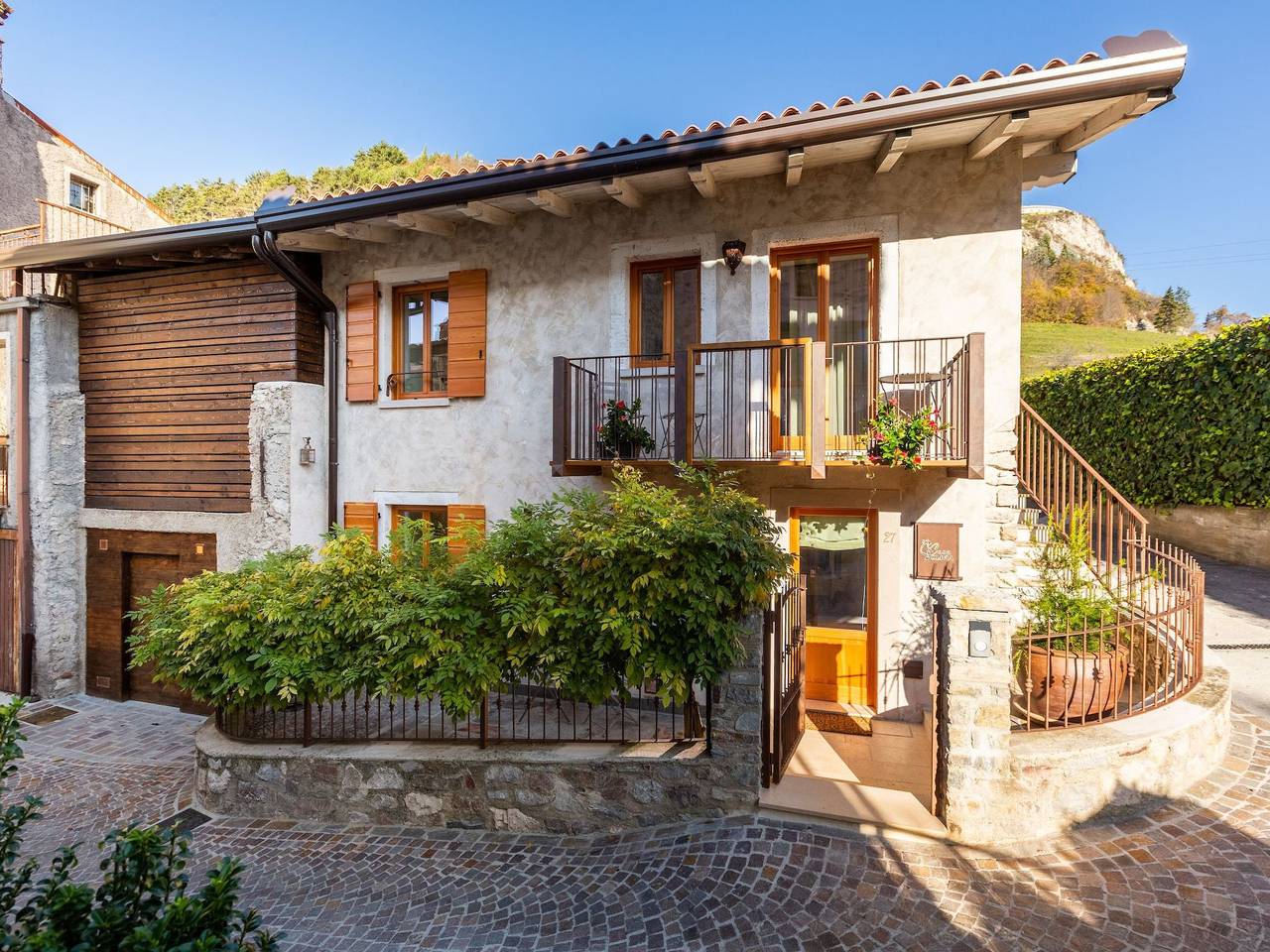 Ganze Wohnung, Wohnung in Voltino mit Garten in Voltino, Tremosine