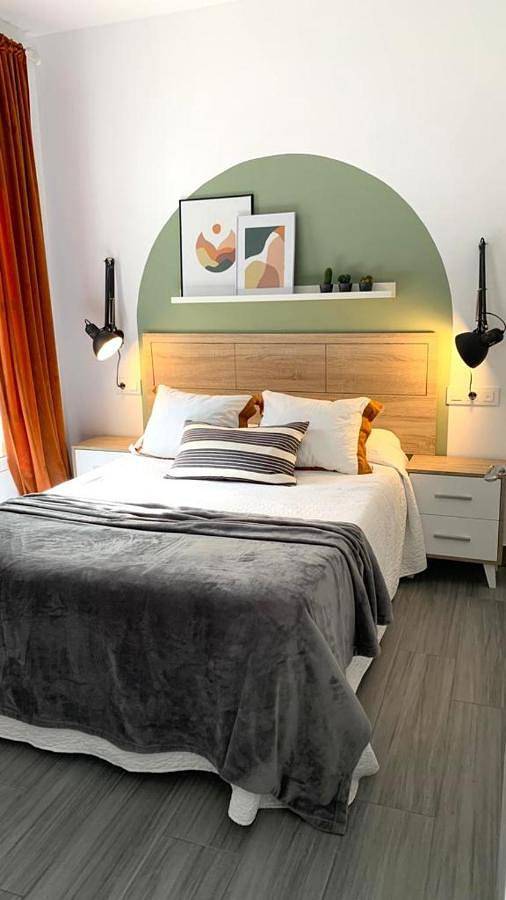 Gîte pour 4 personnes, avec Piscine et Vue dans Jédula