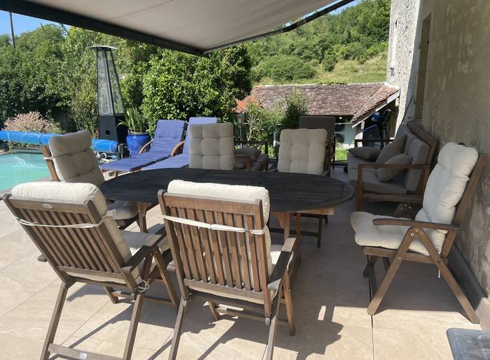 Gîte pour 15 personnes, avec piscine ainsi que terrasse et jardin dans l' Aisne - 3