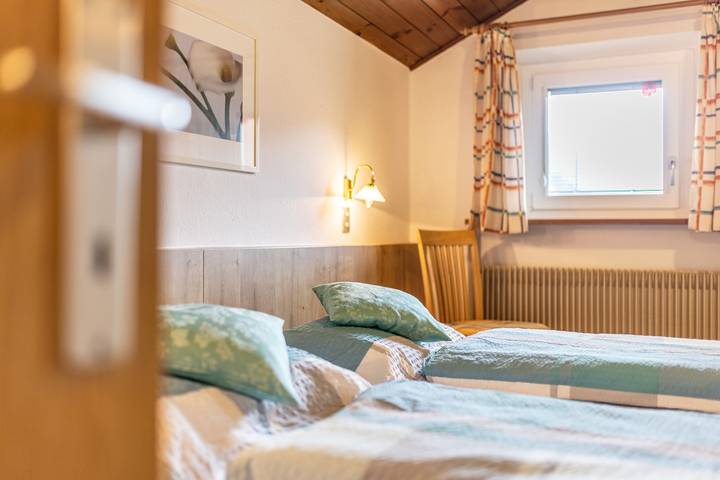 Hel lejlighed, Apartment 'Unterhauserhof C' with Mountain View, Wi-Fi, Balcony & Garden in Olang, Østlige Dolomitter