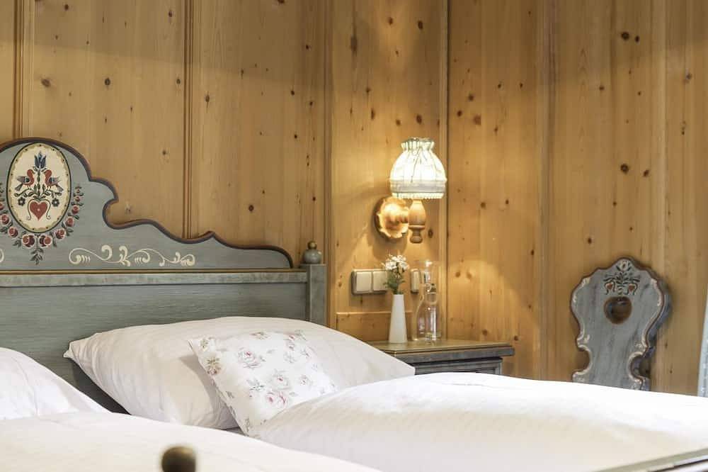 Doppelzimmer mit Dusche, Wc - Andrelwirt, ***Hotel Landgasthof in Rauris, Ski Amadé