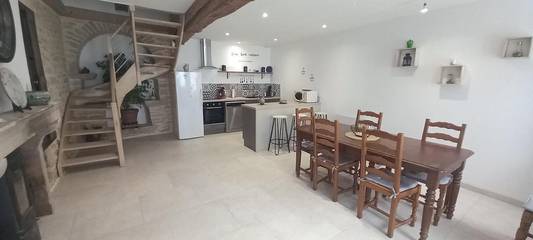 Gîte pour 7 personnes, avec balcon dans Seigny