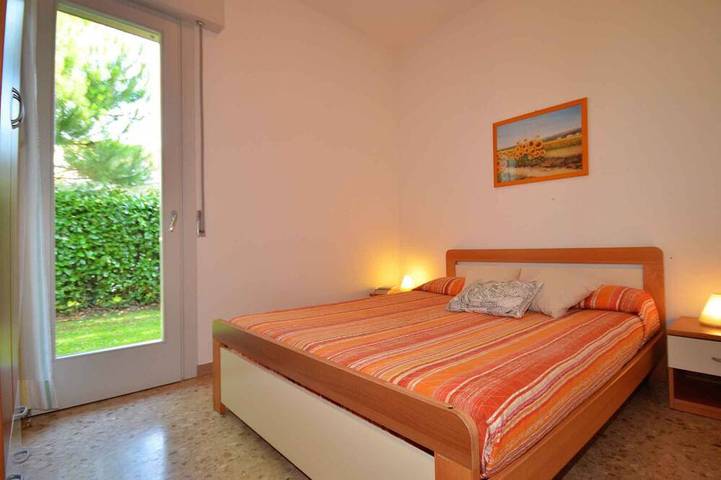 Bungalow für 7 Personen, mit Terrasse und Garten in Bibione - 3