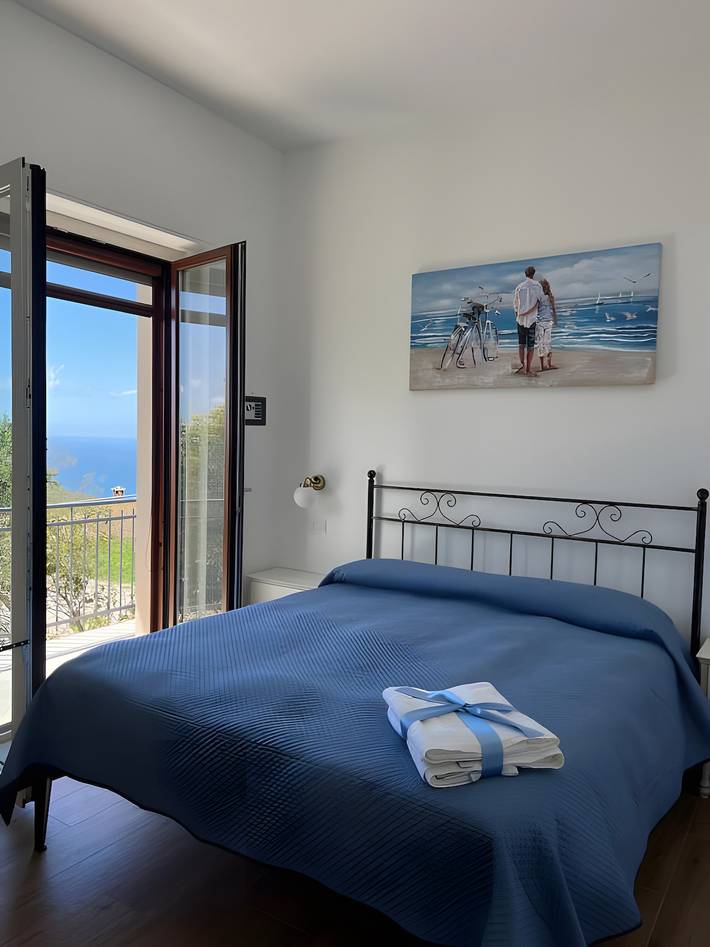 Stanza per 2 persone, con giardino e balcone - 1