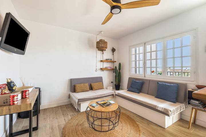 Ganze Wohnung, Apartment „Nathan“ mit Meerblick, Wlan und Klimaanlage in Sant Jaume, Alaior Gemeinde