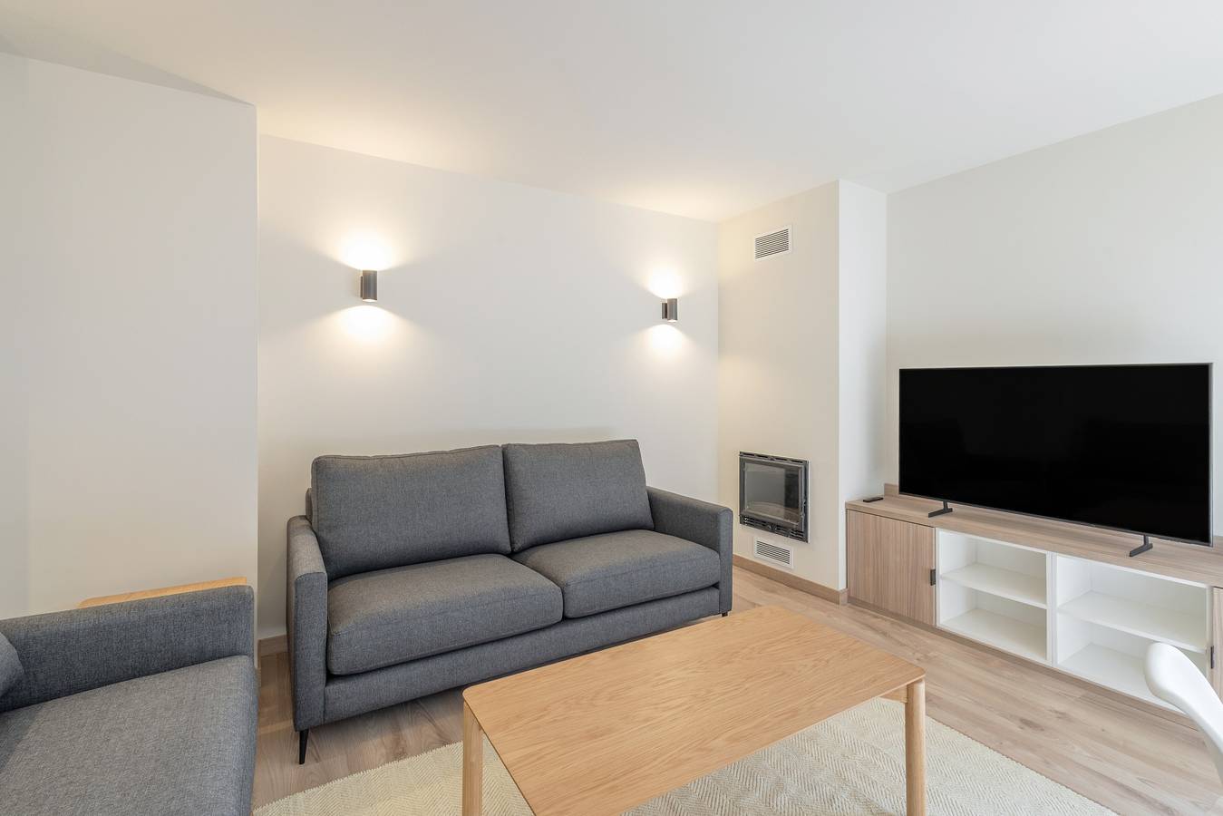 Apartamento en hotel 'Be1960 4' con vistas a la montaña, Wi-Fi y aire acondicionado in Bagá, Pirineo Catalan