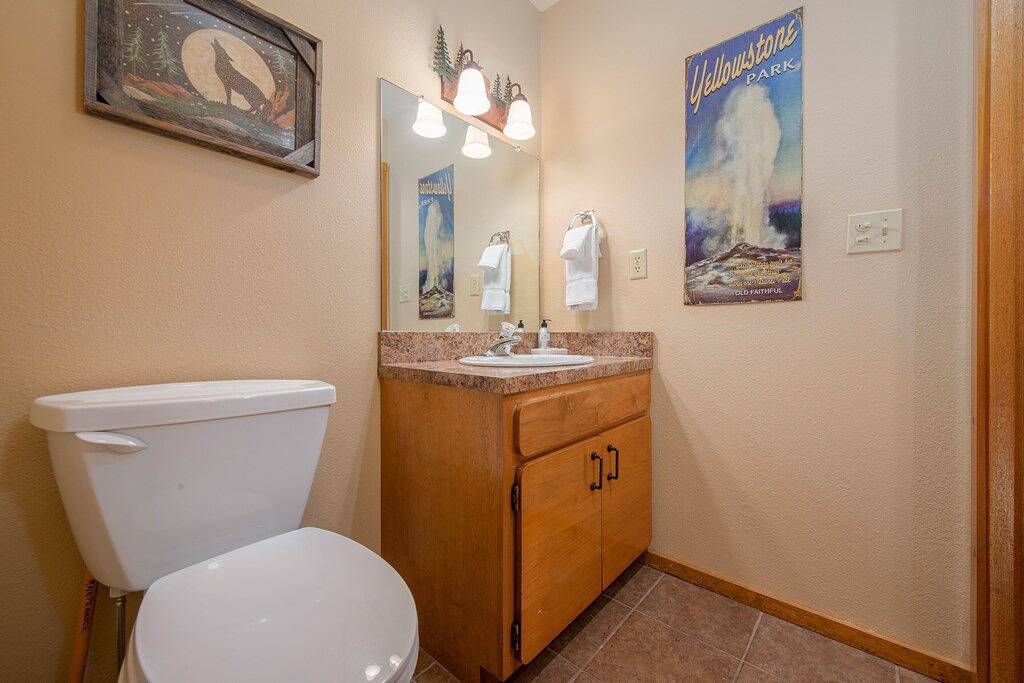 Rmr: Western Ambiente und tolle Aussicht vom 2 Schlafzimmer + Loft + Free Fun! in Moose Wilson Road, Grand Teton Nationalpark