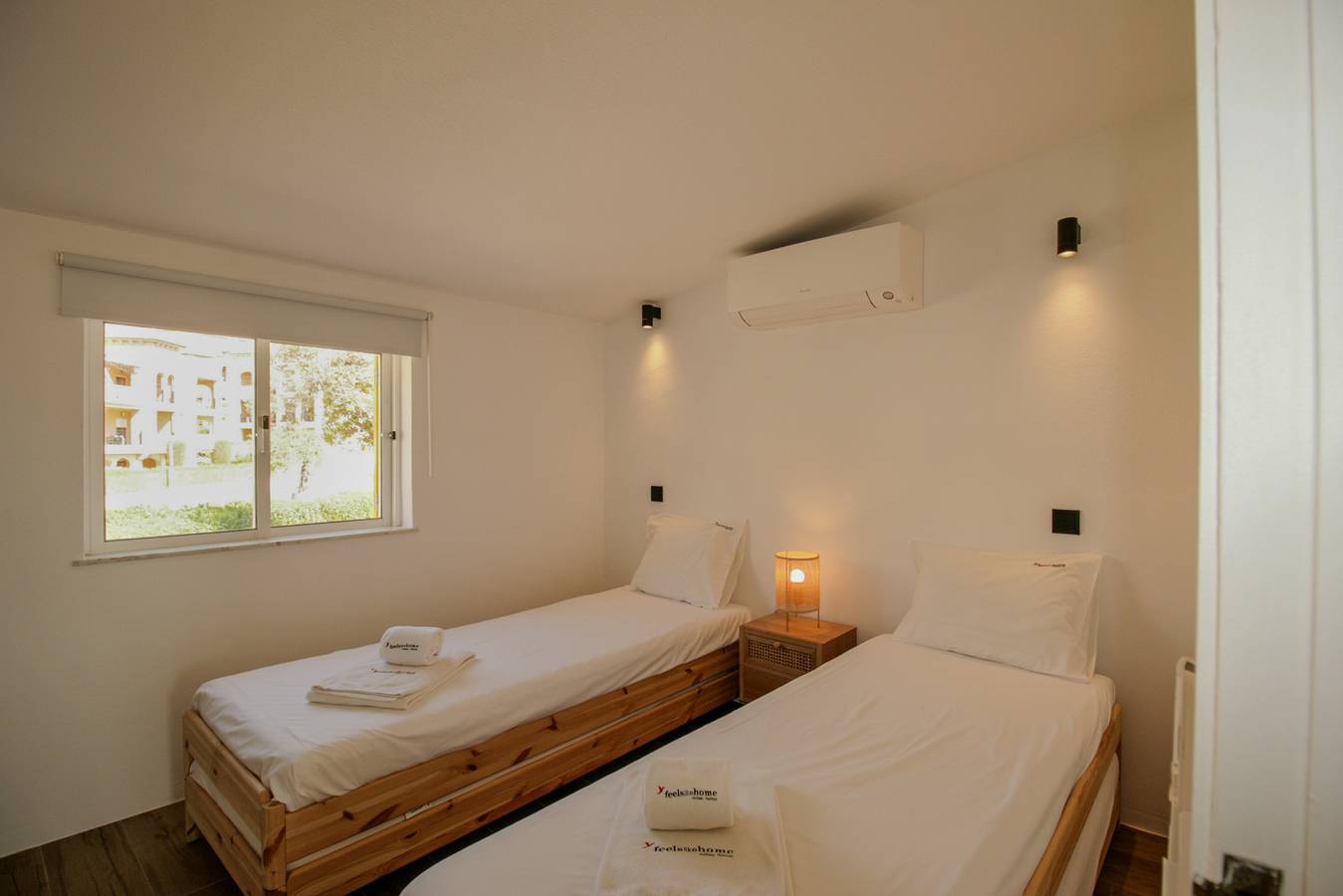 Ferienhaus für 6 Personen mit Terrasse in Praia da Luz, Faro Distrikt