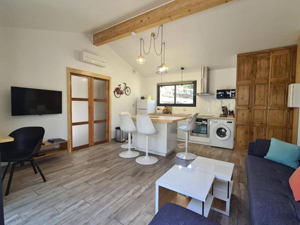 Pause Nature. Maison Ananda à 14 kms de Toulouse avec parking privatif in Lapeyrouse-Fossat, Toulouse et ses environs