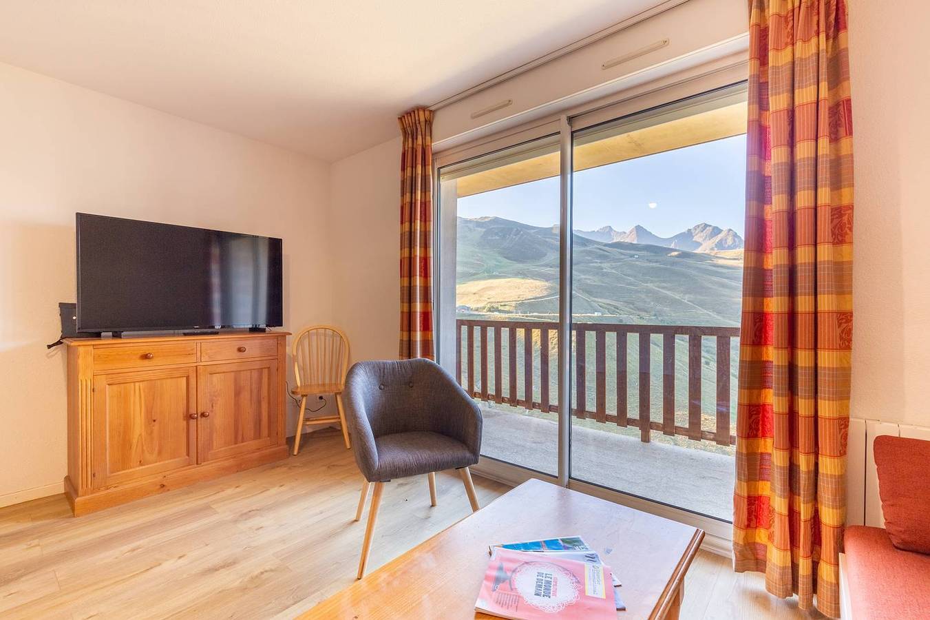 Appartement de vacances entier, Peyragudes Appartement 6 personnes Piscine in Peyragudes, Pyrénées