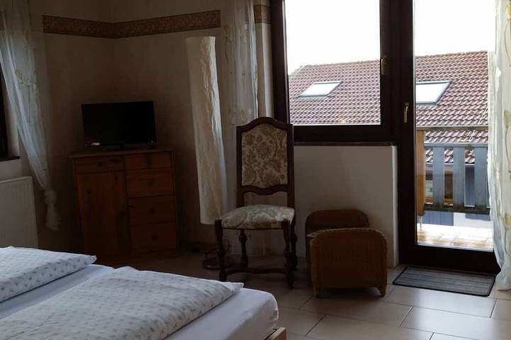 Ferienwohnung für 2 Personen, mit Whirlpool und Garten sowie Balkon in Oberzent - 4