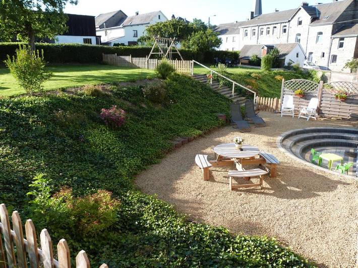 Location de vacances pour 6 personnes, avec vue et jardin, adapté aux familles à Sainte-Ode - 2