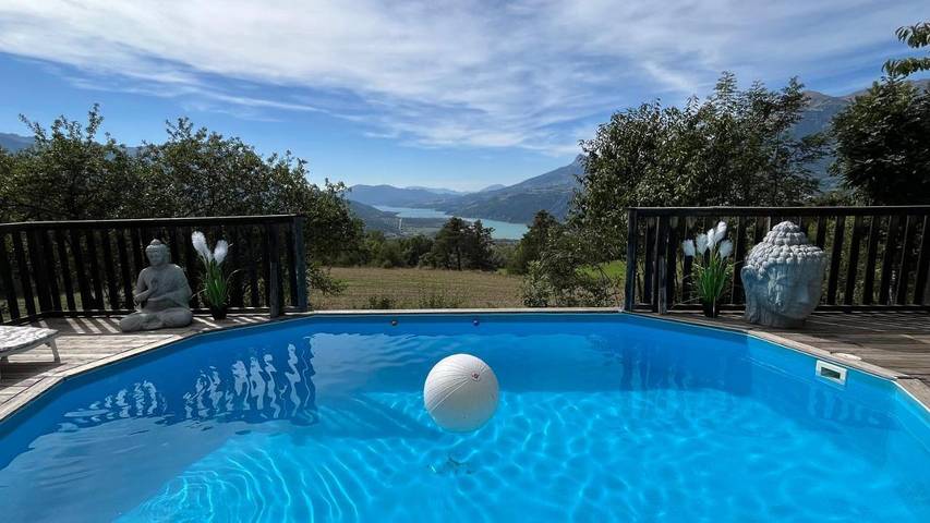 Villa pour 12 personnes, avec jardin et vue ainsi que piscine et sauna