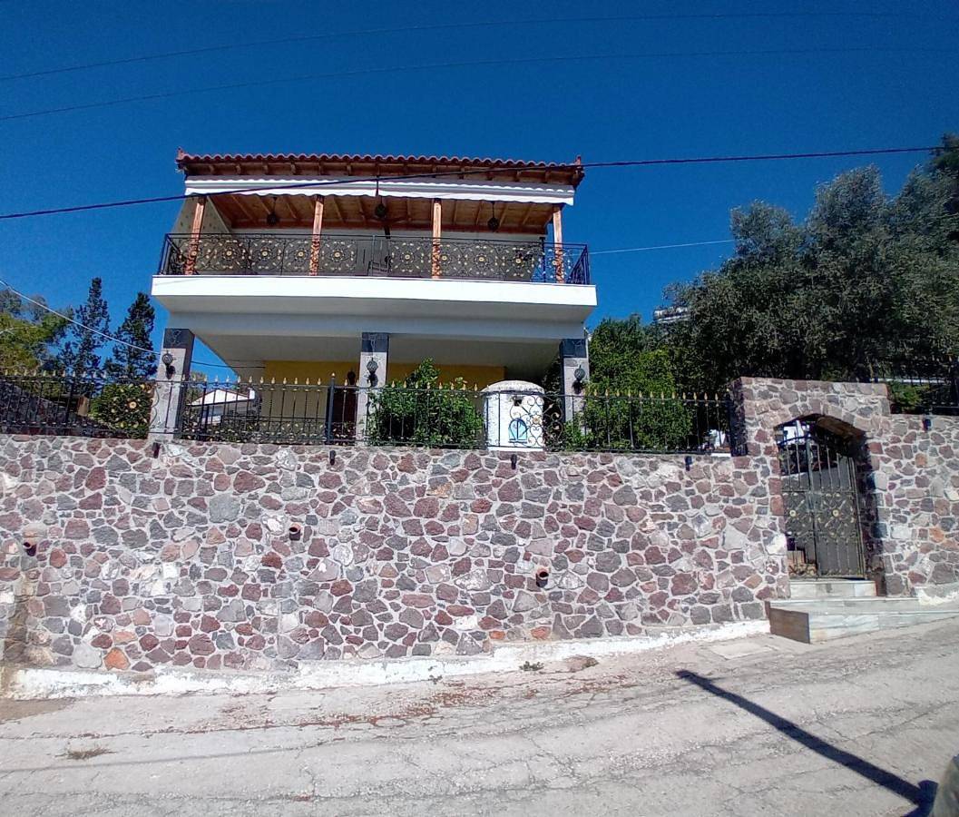 Εξοχικη Κατοικια in Perdika, Égine