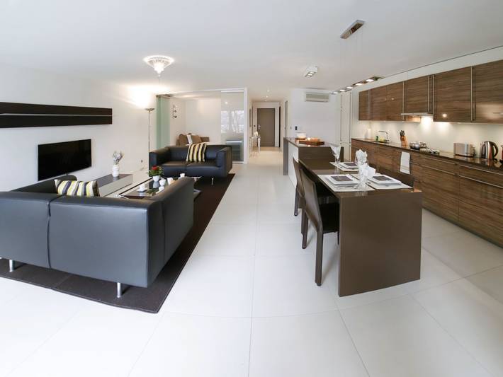 Ferienwohnung für 3 Personen, mit Ausblick und Seeblick sowie Sauna und Garten am Genfer See - 3