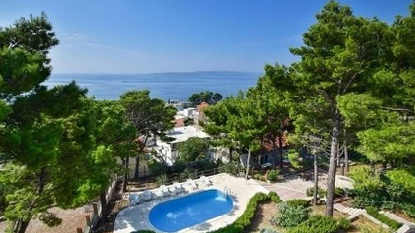 Ferienwohnung für 2 Personen, mit Terrasse und Pool an der Makarska Riviera - 2