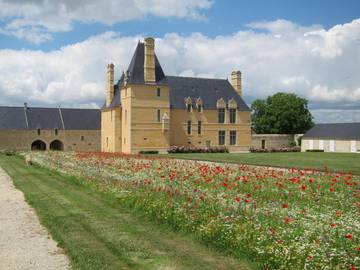 Gîte pour 8 personnes, avec vue et jardin à Monceaux-en-Bessin