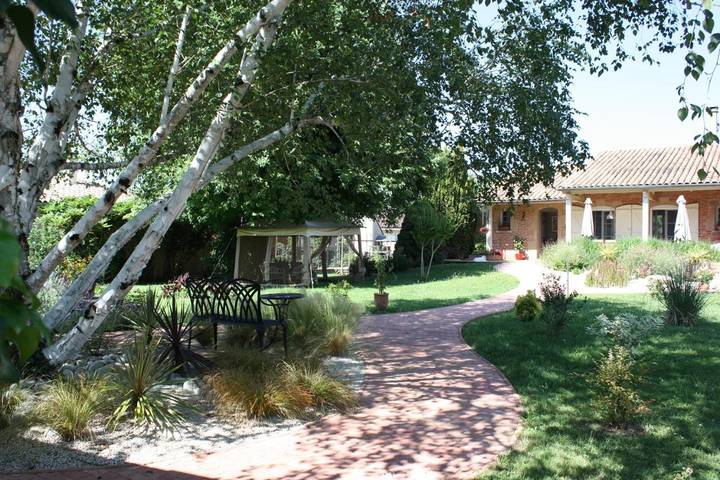 Gîte pour 3 personnes, avec jardin à Lescure-d'Albigeois - 3