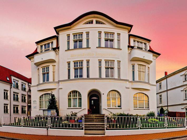 Hotel für 3 Personen, mit Terrasse und Garten sowie Seeblick in Bansin