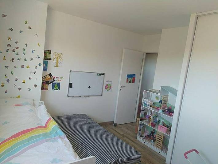 Location de vacances pour 8 personnes, avec terrasse ainsi que piscine et jardin à Vailhauquès - 4