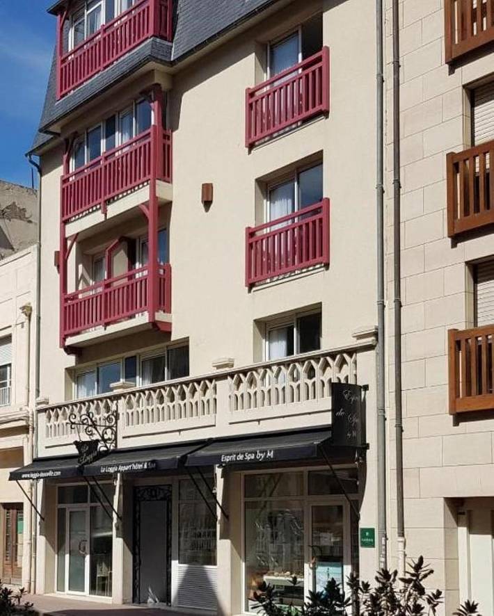 Hôtel pour 2 personnes, avec piscine et terrasse ainsi que sauna et jacuzzi dans Casino de Deauville