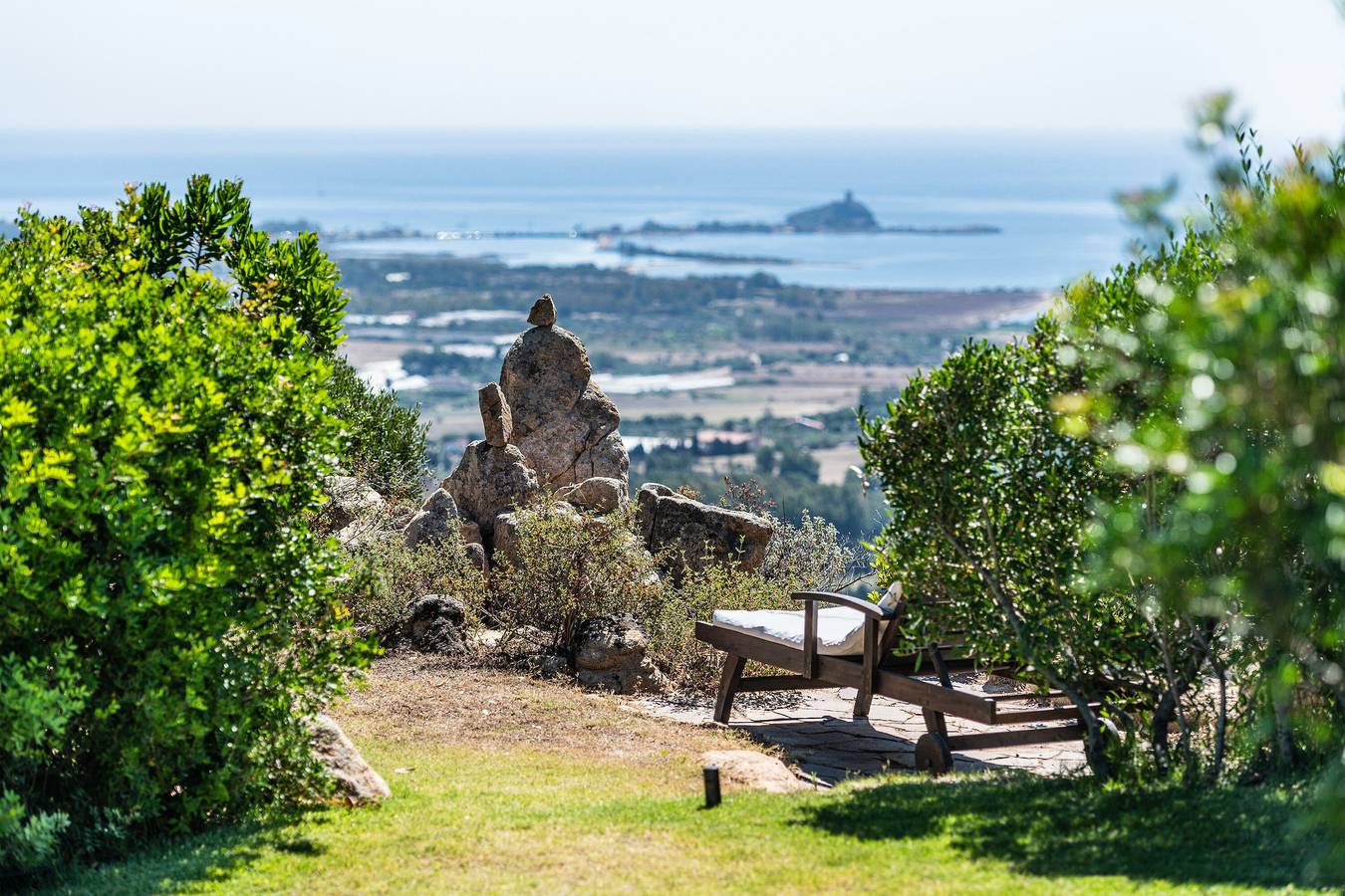 Villa Su Tauloni: Exclusive Villa with Pool and Sea View in Sardinia in Pula Området, Cagliari-provinsen