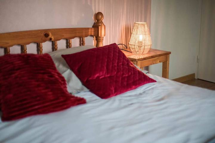 Gîte pour 6 personnes, avec terrasse et jardin à Saint-Léonard-des-Bois - 3