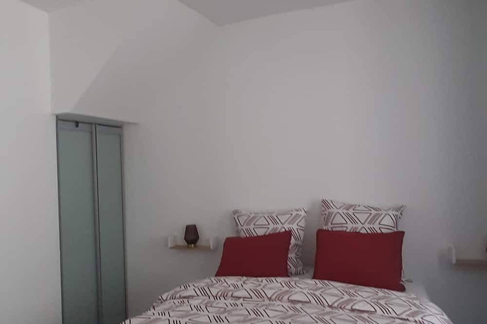 Entire apartment, Studio en Plein Centre Ville in Montmorency, Val-d'Oise