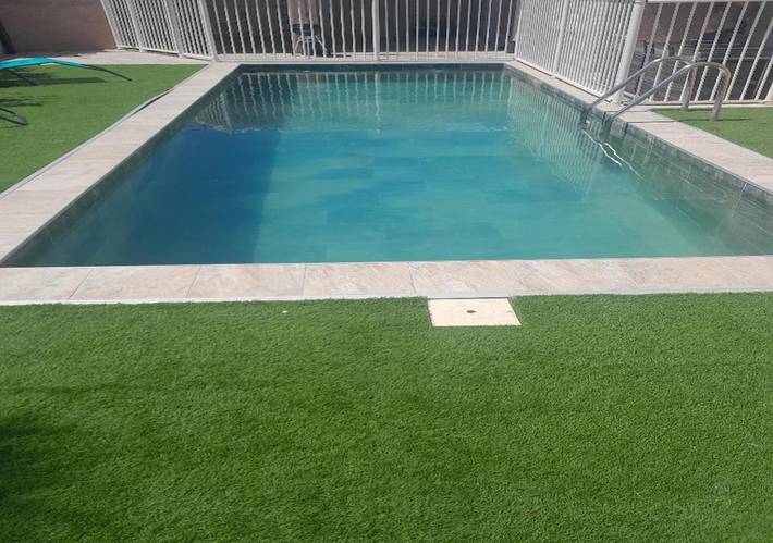Chambre d’hôte pour 3 personnes, avec jardin ainsi que jacuzzi et piscine